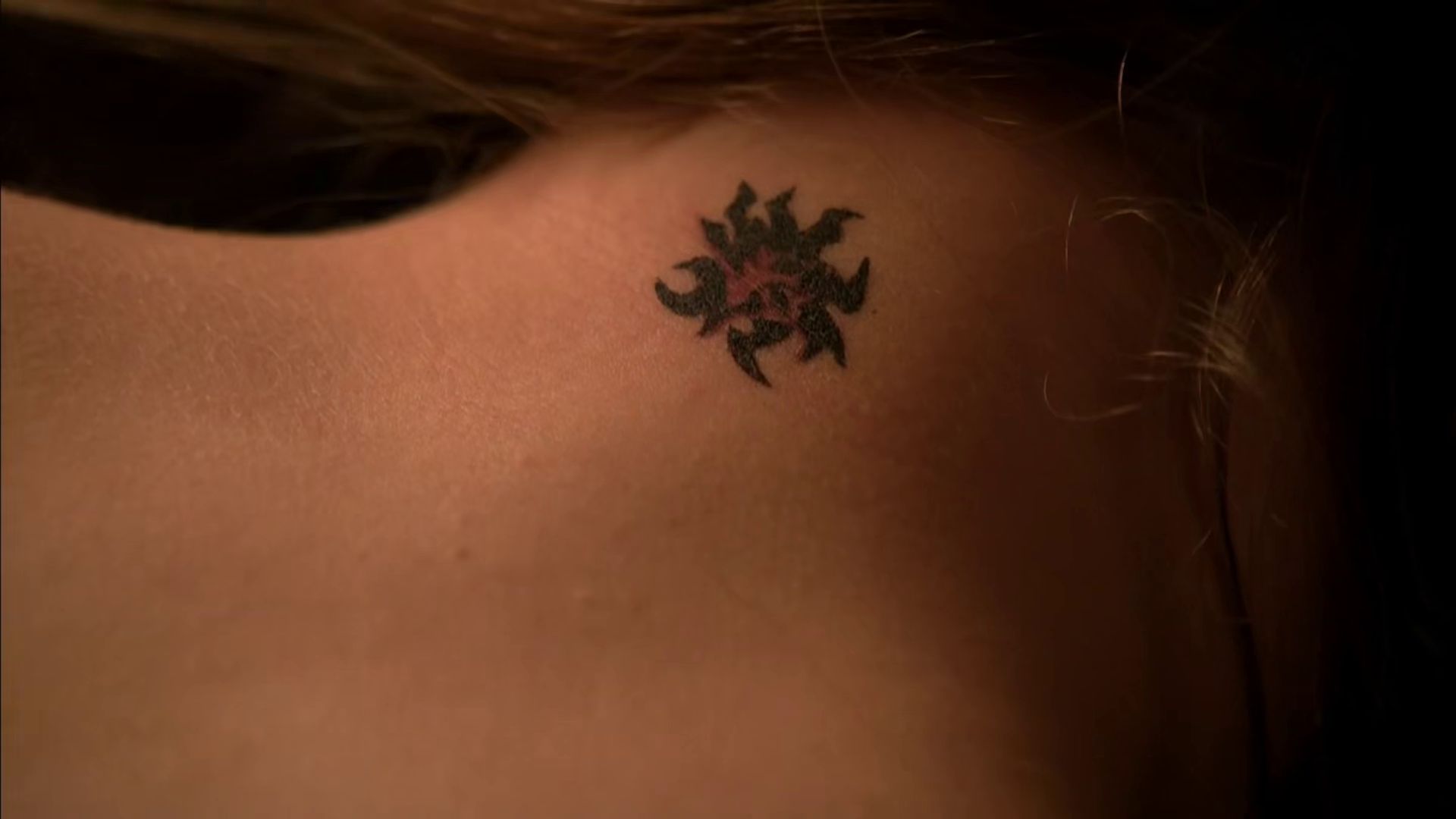 Connection: Fauxlivia's tattoo