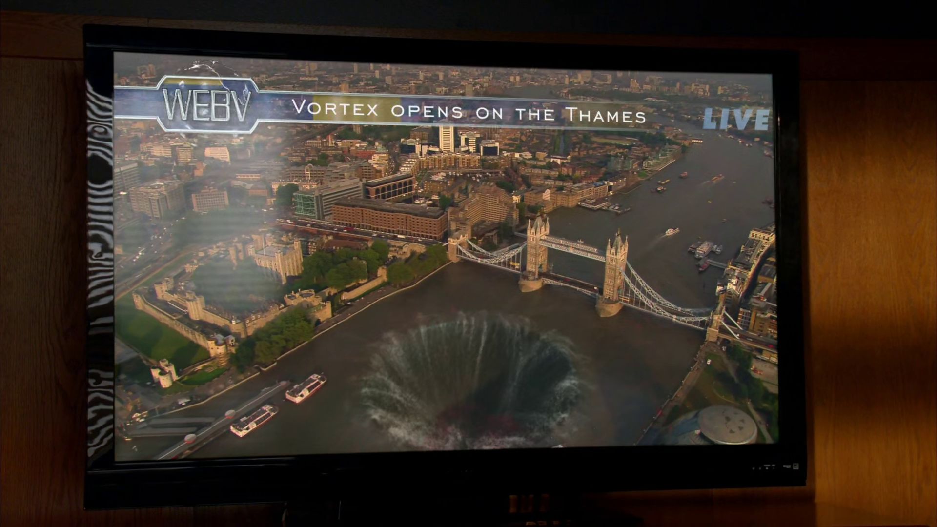 Redverse: <b>Image 8:</b> Vortex on the Thames